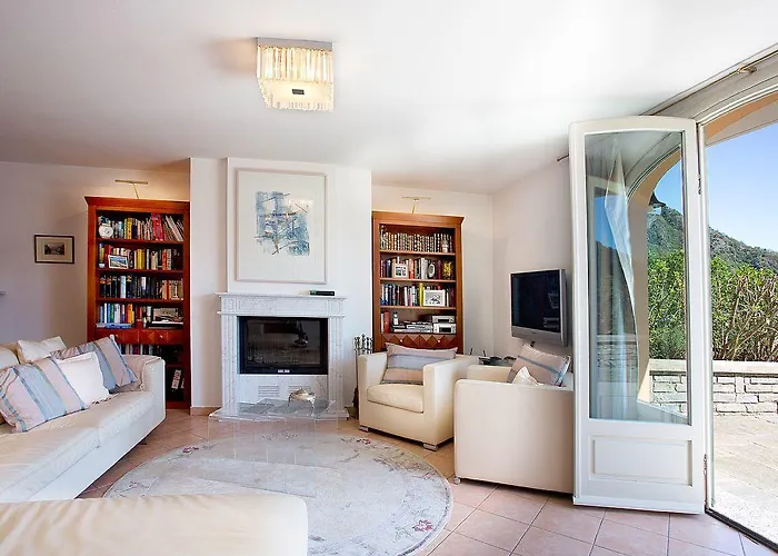 아파트 Belvedere Menaggio-4 Luxury Homes-by Italian Casa Paradiso, Apartmento Belvedere, Woon Belvedere Penthouse, Vh Bella Vista