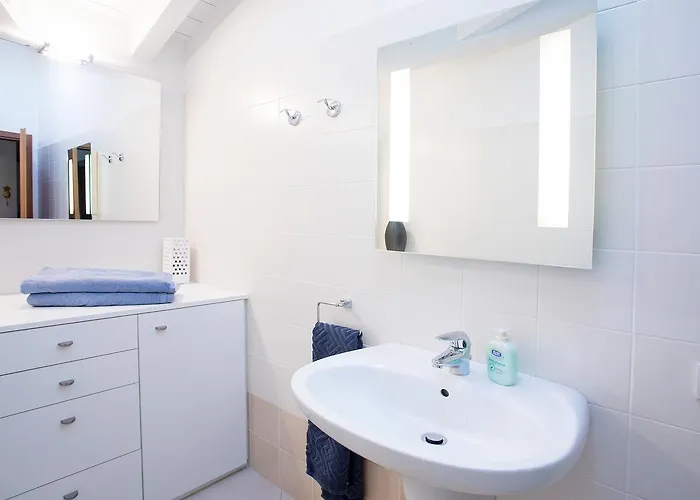 아파트 Belvedere Menaggio-4 Luxury Homes-by Italian Casa Paradiso, Apartmento Belvedere, Woon Belvedere Penthouse, Vh Bella Vista *
